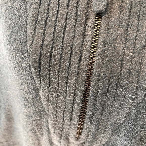 Like New Barefoot Dreams Cozy Chic Lite Plus Size 1/2 Zip Sweater - Picture 4 of 10